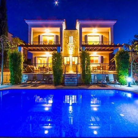 Galina Villa Neo Chorio